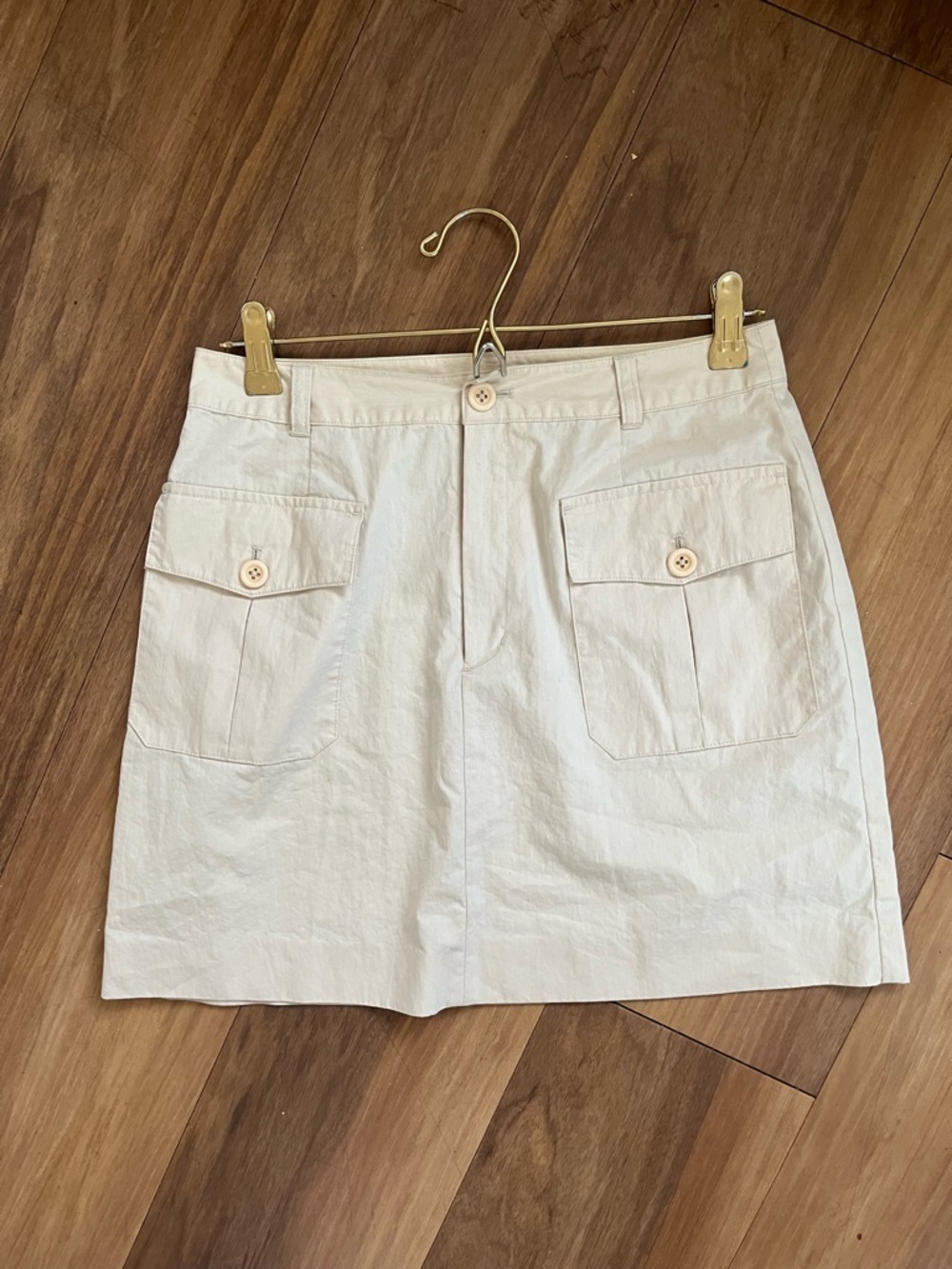 Bossini  Casual neutral minimalist cargo  Mini cotton Skirt with Pocket Detail S